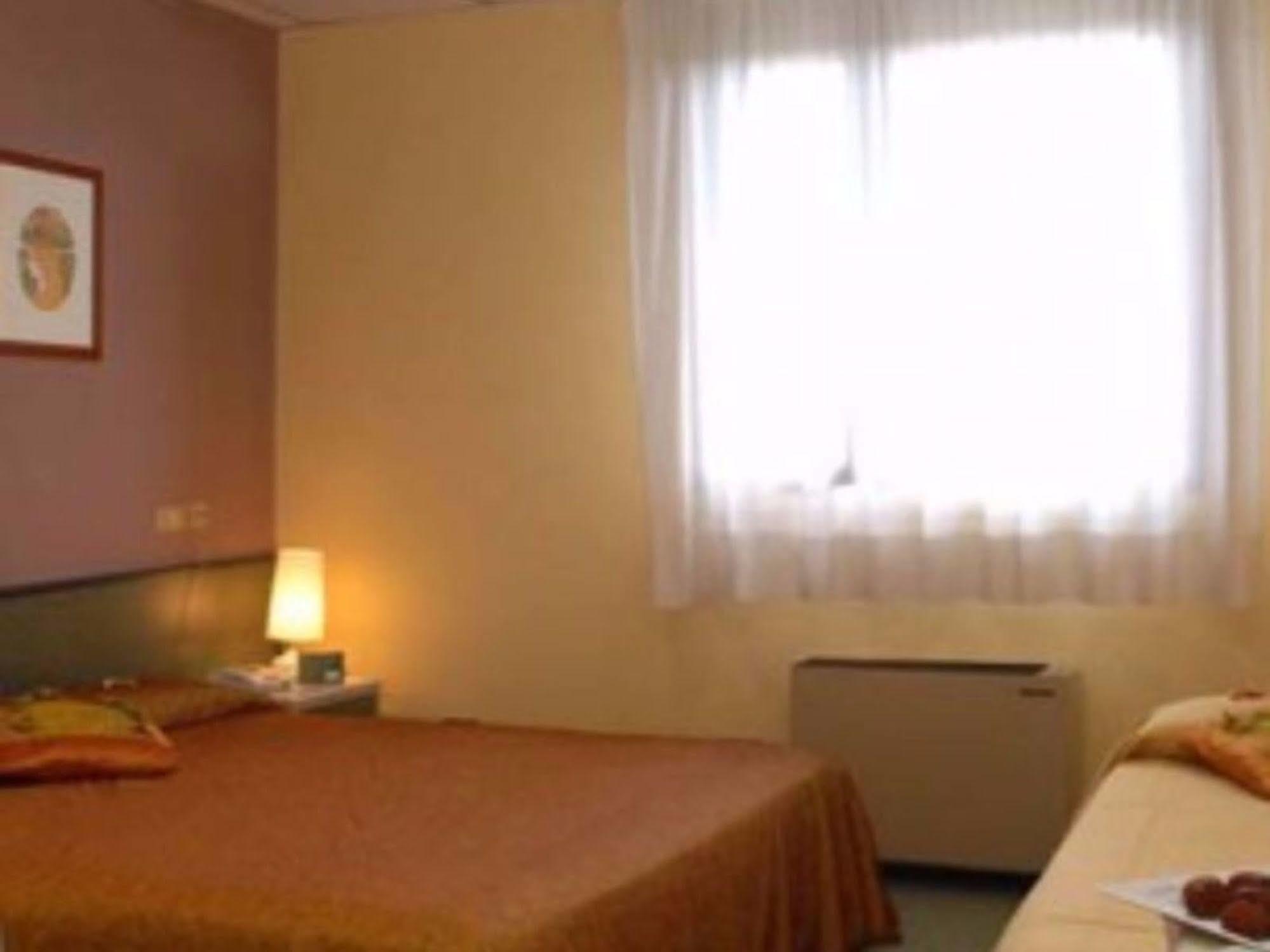 Hotel Thp Bologna à Carteria di Sesto Rastignano Extérieur photo