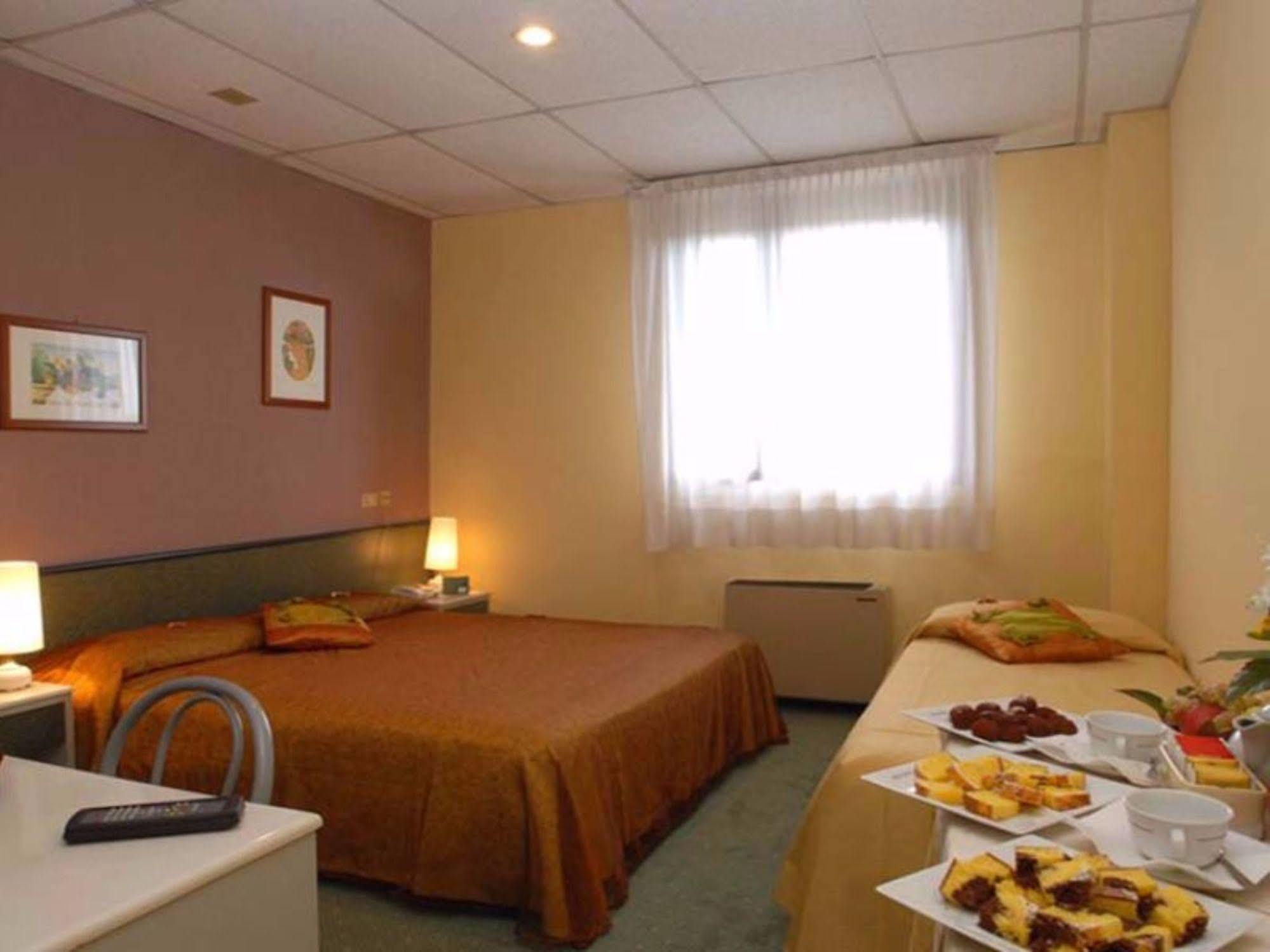 Hotel Thp Bologna à Carteria di Sesto Rastignano Chambre photo
